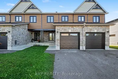 202 ST MALO Place, Russell, ON K0A 1W0
