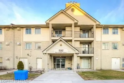 737 Deveron Crescent 201, London South, On N5z 4x9