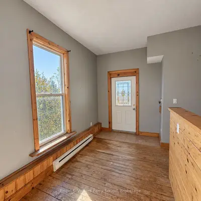 84 Great North Road 203, Parry Sound, On P2a 2n8
