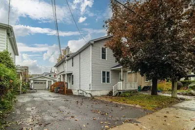 137 Genest Street, Vanier And Kingsview Park, On K1l 7y8