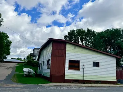 613 Front Street, Kenora, On P0x 1c0