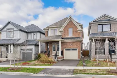 27 Harpin Way W, Centre Wellington, On N1m 0h8