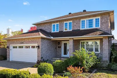 1144 Ambercrest Street, Cyrville - Carson Grove - Pineview, On K1j 1a9