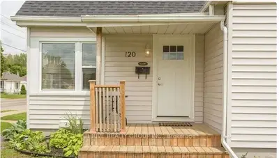 120 Brampton Road Main Floor, London East, On N5y 2c6