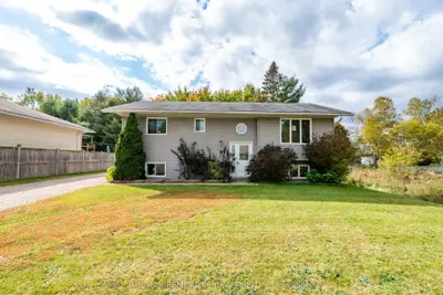 18 Joseph Street, Laurentian Hills, On K0j 1j0