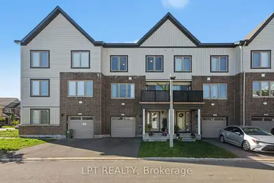 812 Kinstead Private, Stittsville - Munster - Richmond, On K2s 3b3