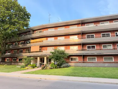 11 Woodman Drive 411, Hamilton, On L8k 4e3