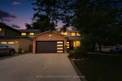 50 Fusilier Drive, Hamilton, On L9b 2e1