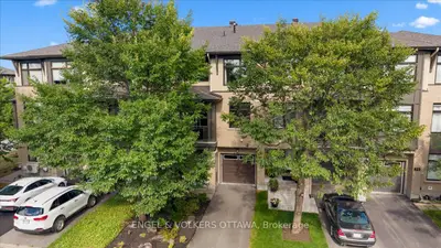 75 Blueheart Bay, Barrhaven, On K2j 5z5