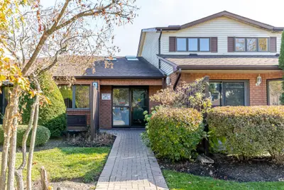 36 Champlain Crescent 30, Peterborough, On K9l 1t1