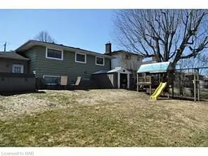 9 Stonegate Drive Upper, St. Catharines, On L2p 3k9