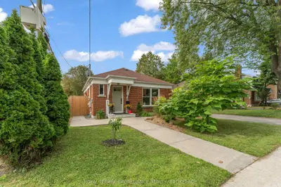 640 Brock Street, Kingston, On K7l 1v6