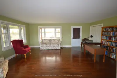 304 Mansel Hill Road, Whitewater Region, On K0j 1k0