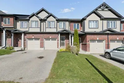 42 Renfrew Street, Kitchener, On N2r 0g5