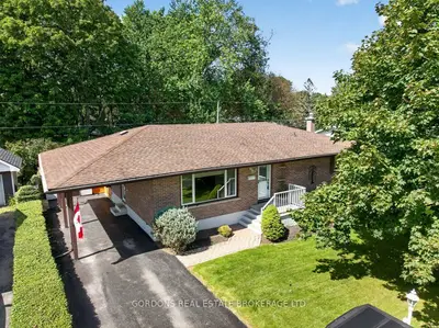 755 Downing Street, Kingston, On K7m 5n1