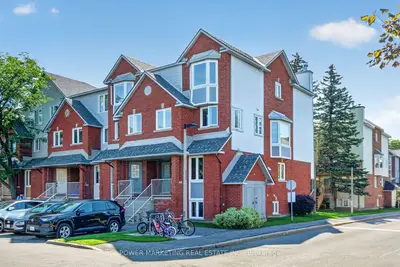442 Briston Private, Hunt Club - South Keys And Area, On K1g 5r4