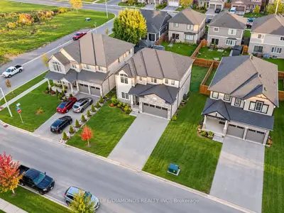 17 Monarch Street, Welland, On L3c 0e6