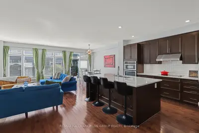 557 Silverbell Crescent, Blossom Park - Airport And Area, On K1t 0n9