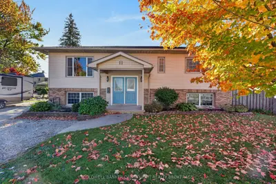 11 Hill Street, South Huron, On N0m 1s1