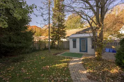 105 Tecumseh Avenue W, London South, On N6j 1l1
