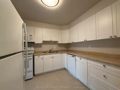 64 Windward Street 606, St. Catharines, On L2m 4h3