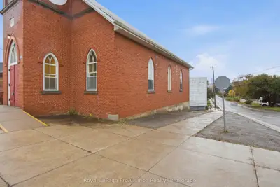 1671 County Road 5, Quinte West, On K0k 2c0