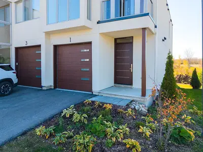 1 Waterview Lane, Blue Mountains, On N0h 2p0