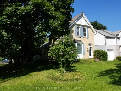 1049 Talbot Street, London East, On N6a 2v9