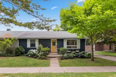 32 Louisa Street, Blue Mountains, On N0h 2p0