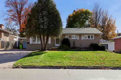 13 Irwin Avenue, Sault Ste Marie, On P6a 3p7