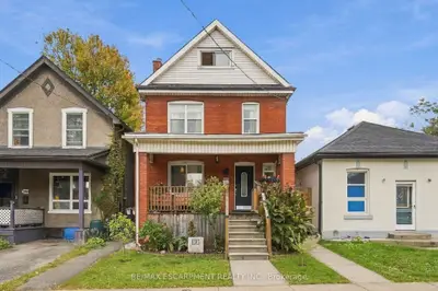 32 Oak Avenue, Hamilton, On L8l 5m8
