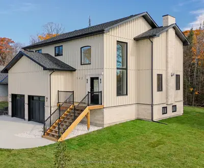 142 Andrew Avenue, North Bay, On P1b 0g8