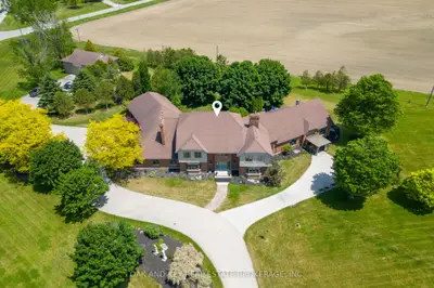 29830 Centre Road, Adelaide Metcalfe, On N7g 3h7