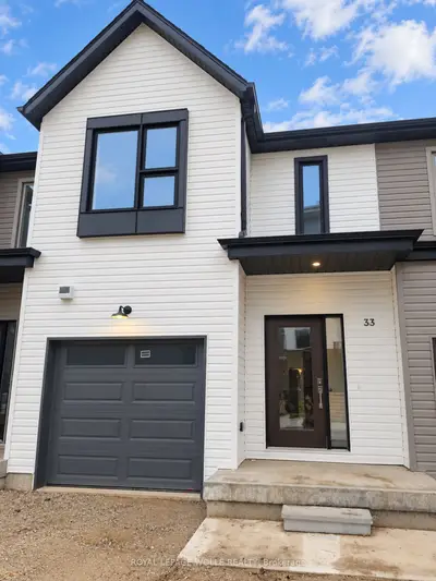 110 Fergus Avenue 33, Kitchener, On N2a 2h2