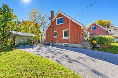35 Pleasant Avenue, Out Of Area, On N2m 4a3