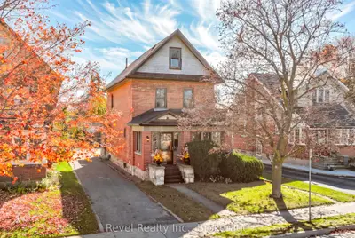 27 Francis Street, Kawartha Lakes, On K9v 3r8