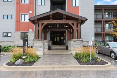 11 Beckwith Lane 204, Blue Mountains, On L9y 0c7