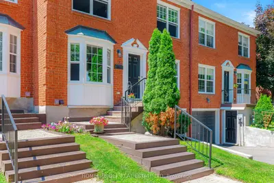 18 Country Club Place, Elizabethtown-kitley, On K6v 6t7