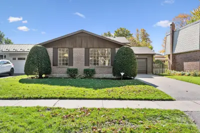 43 Lewis Crescent, Kitchener, On N2a 2t7