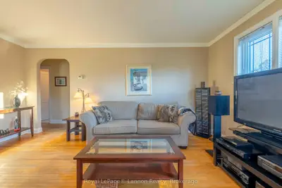 349 Algoma Street N, Thunder Bay, On P7a 5b4
