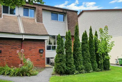 5 Sonnet Crescent D, Bells Corners And South To Fallowfield, On K2h 8w8