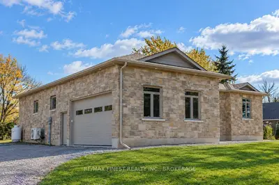 129 Conner Drive, Front Of Leeds & Seeleys Bay, On K7g 2v4
