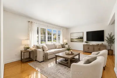 1380 Queen's Boulevard, Kitchener, On N2m 1c8