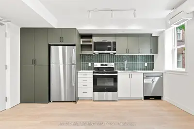 325 James Street S 210, Hamilton, On L8p 3b7