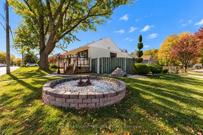 28 Shadyside Avenue, Hamilton, On L8v 3e3