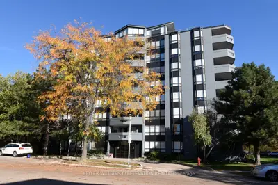 6 Village Green Boulevard 602, Hamilton, On L8g 5b7