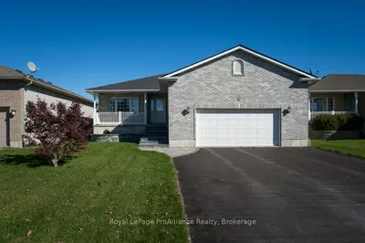35 Forest Valley Drive, Quinte West, On K0k 2c0