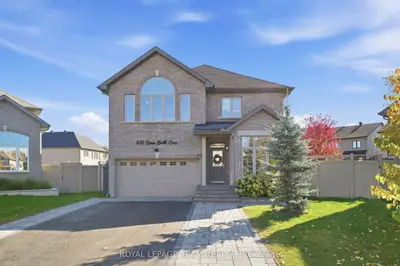 230 Dave Smith Crescent, Blossom Park - Airport And Area, On K4m 0b8