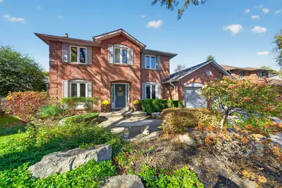 14 Cottonwood Court, Hamilton, On L9g 3w1