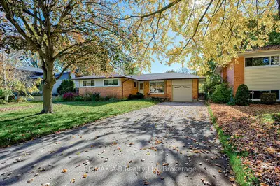 118 Feick Crescent, Stratford, On N5a 5x2